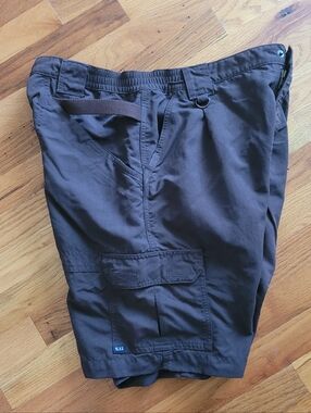 5.11 Tactical Men’s Cargo Shorts Sz 36 Brown Workweae Hunting